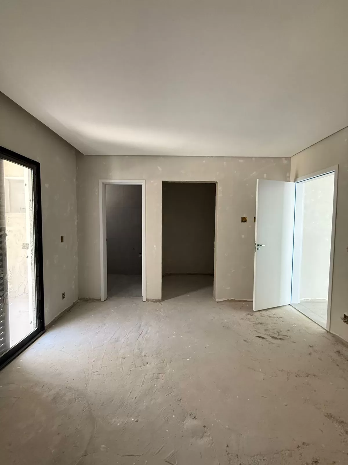 Sobrado à Venda com 3 dormitórios e área gourmet com churrasqueira, 140m² no Condomínio Vale Azul em Votorantim/SP