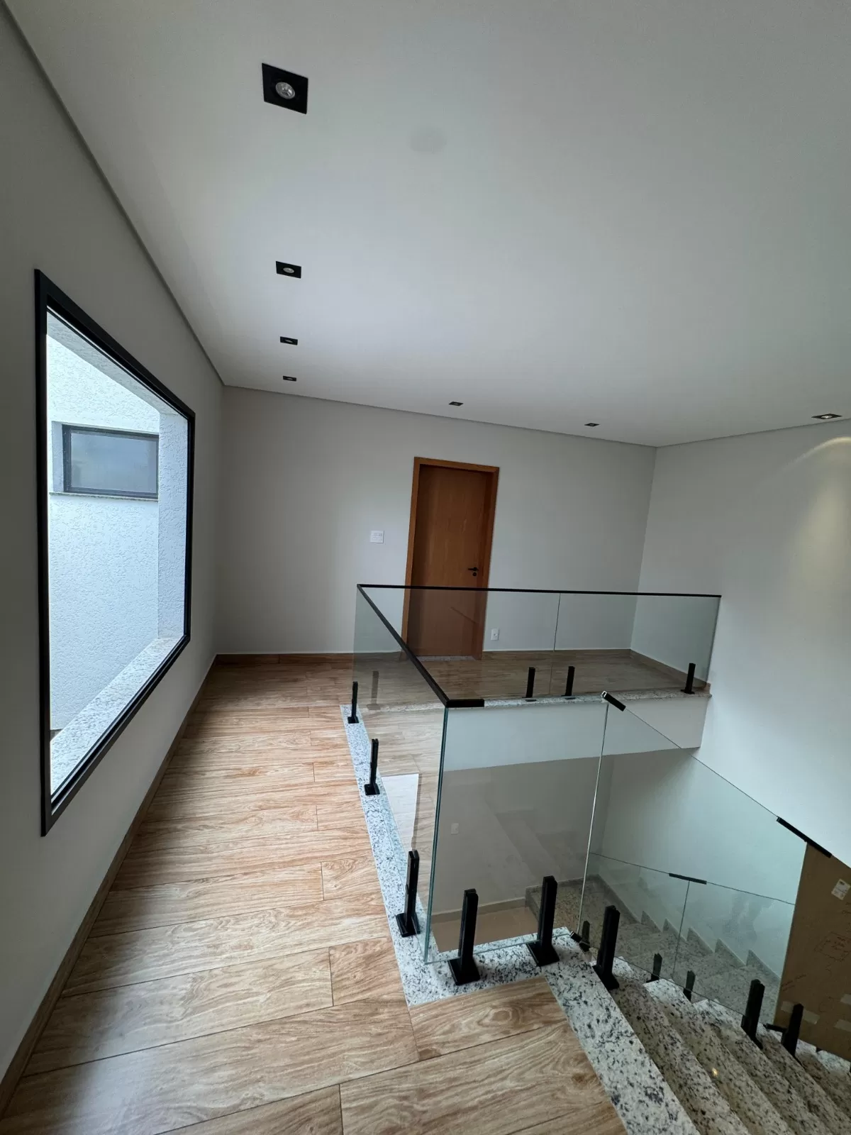 Sobrado à Venda com 3 suítes sendo 1 master, escritório e área gourmet com piscina, 208m² no Condomínio Reserva Ipanema em Sorocaba/SP