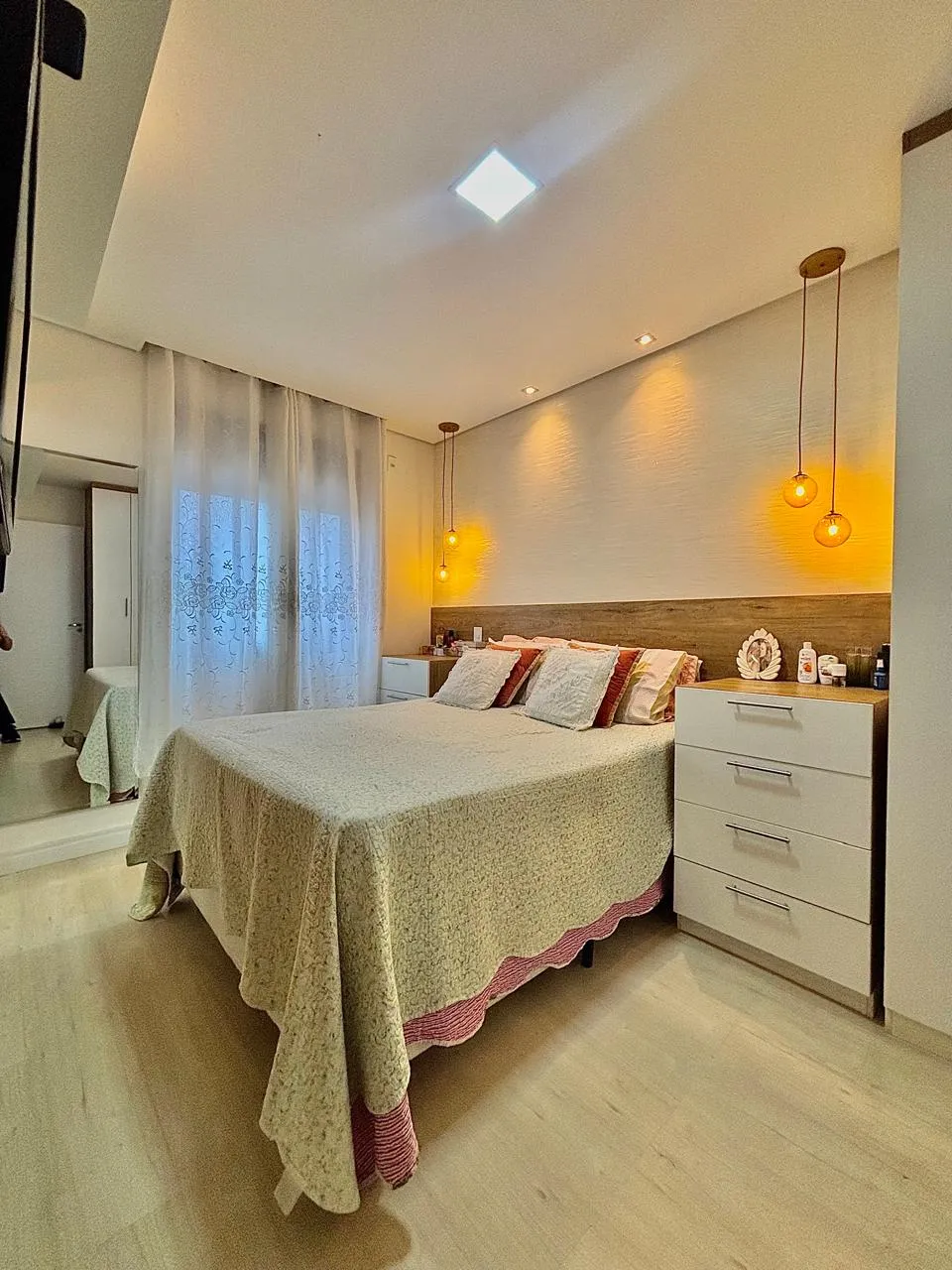 Apartamento Mobiliado à Venda com 2 dormitórios sendo 1 suíte e armários planejados, 70m² no Condomínio Evolution Boa Vista em Sorocaba/SP