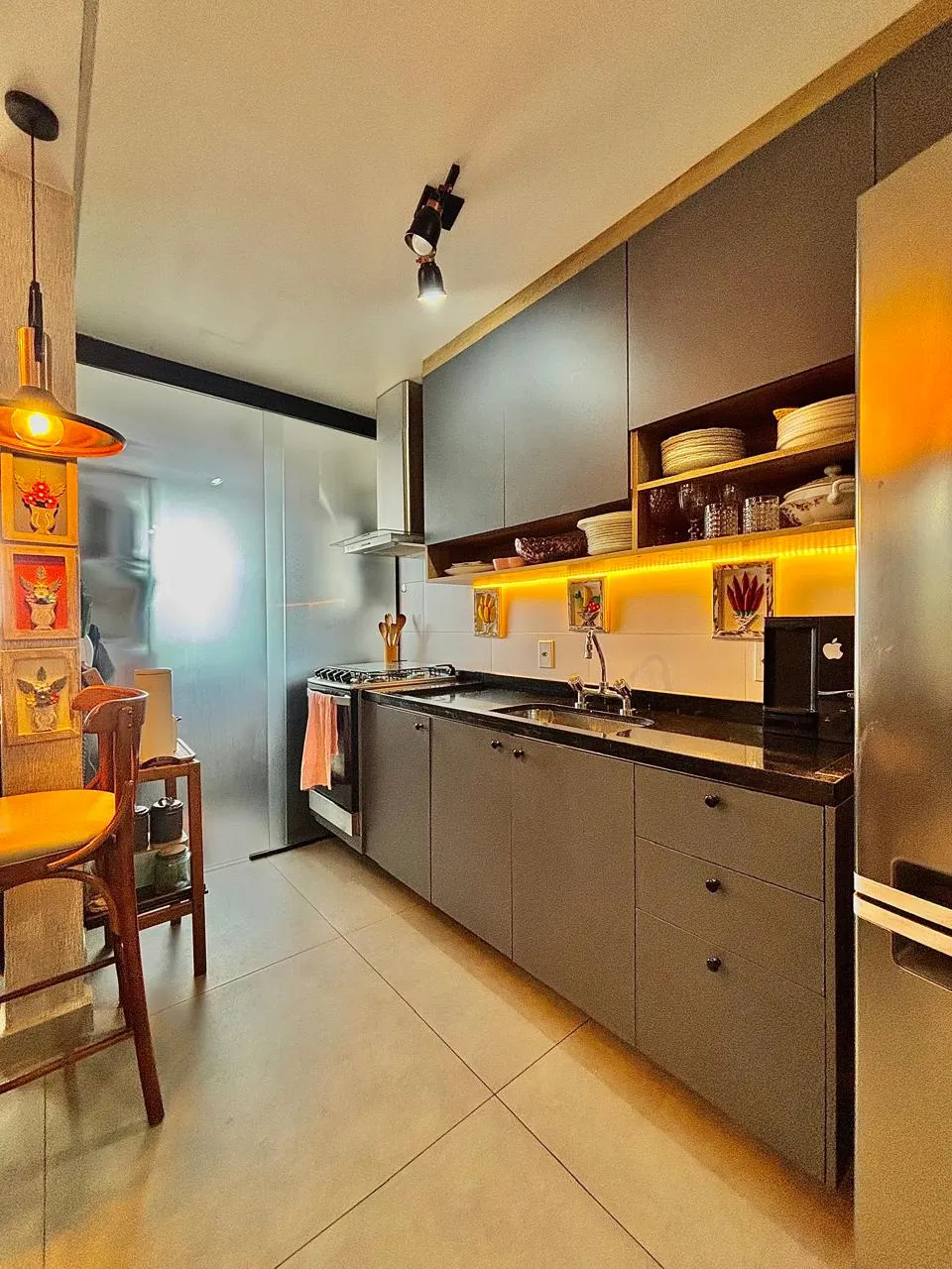 Apartamento Mobiliado à Venda com 2 dormitórios sendo 1 suíte e armários planejados, 70m² no Condomínio Evolution Boa Vista em Sorocaba/SP