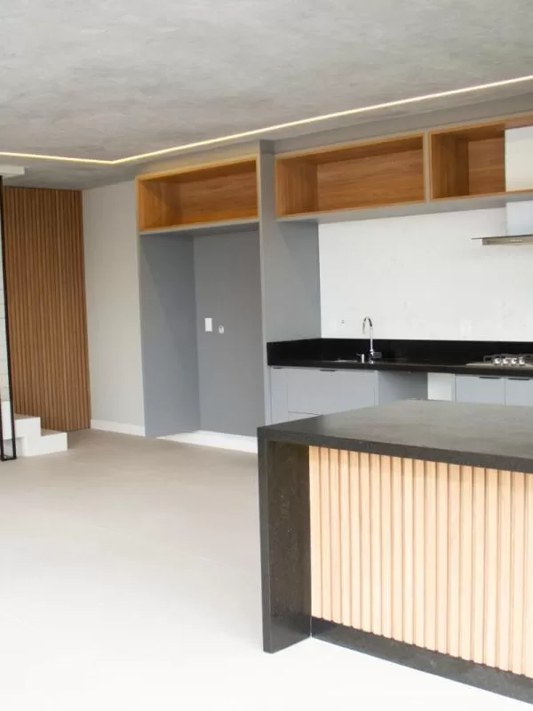 Casa à Venda com 4 suítes, escritório, adega e sala de tv, 313m² em Votorantim/SP no Condomínio Alphaville Nova Esplanada