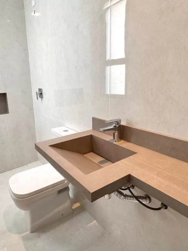 Casa à Venda com 4 suítes, escritório, adega e sala de tv, 313m² em Votorantim/SP no Condomínio Alphaville Nova Esplanada