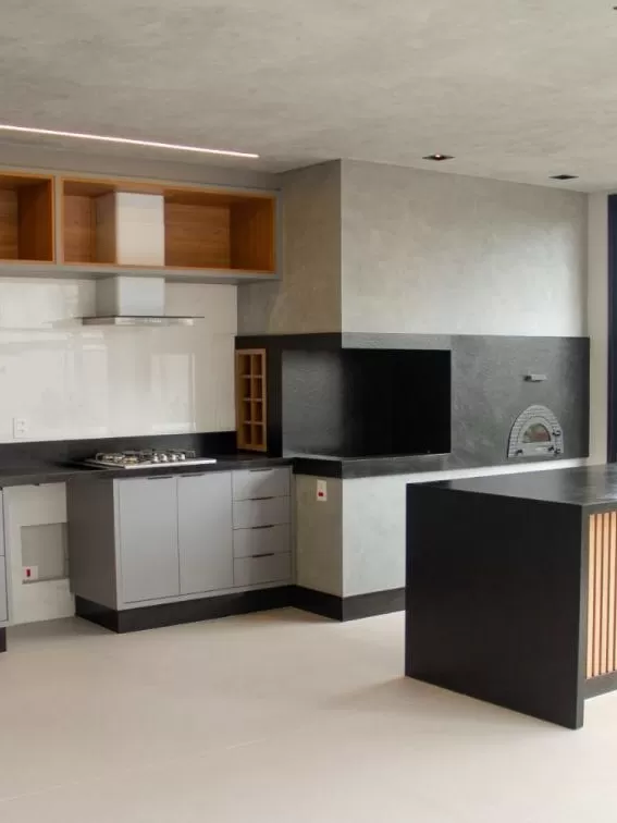 Casa à Venda com 4 suítes, escritório, adega e sala de tv, 313m² em Votorantim/SP no Condomínio Alphaville Nova Esplanada