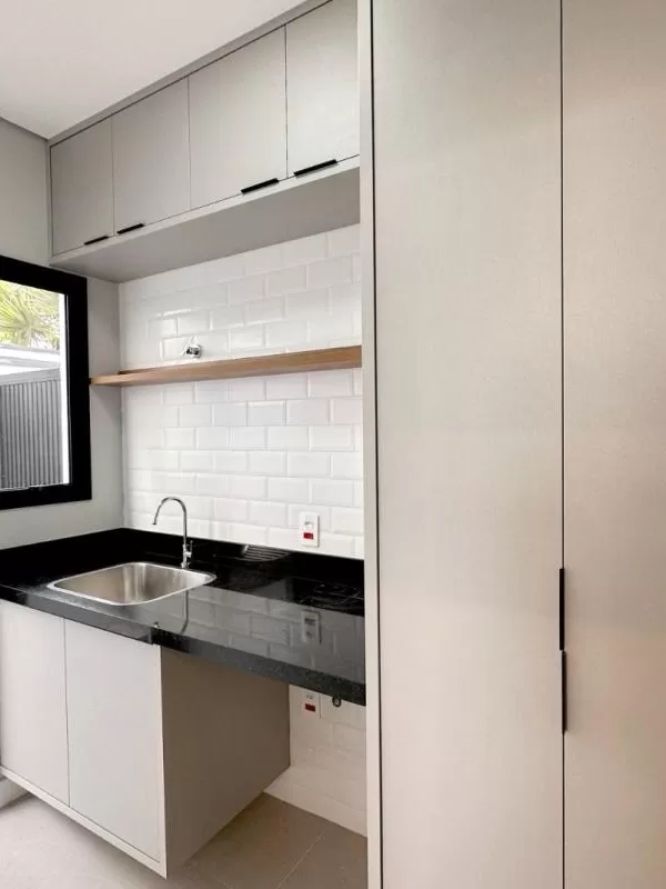 Casa à Venda com 4 suítes, escritório, adega e sala de tv, 313m² em Votorantim/SP no Condomínio Alphaville Nova Esplanada