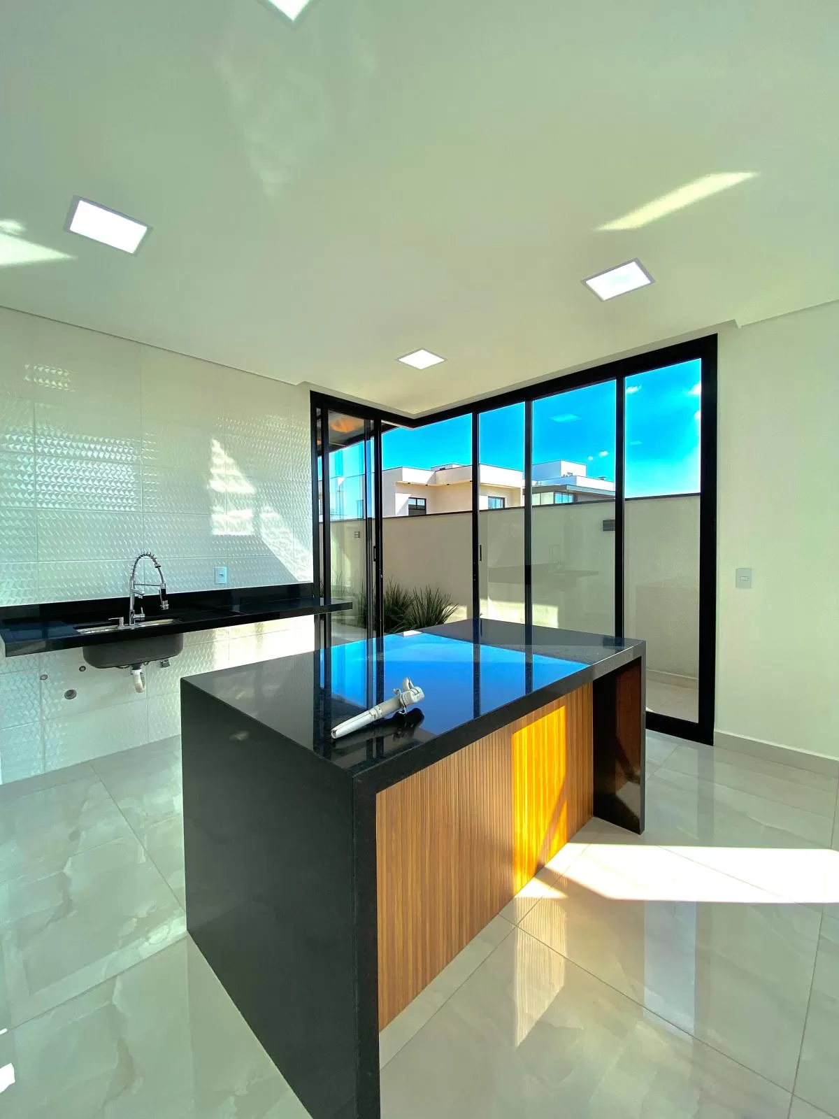 Casa à Venda com 3 suítes, área social integrada e quintal amplo, 170m² no Condomínio Cyrela Landscape em Votorantim/SP