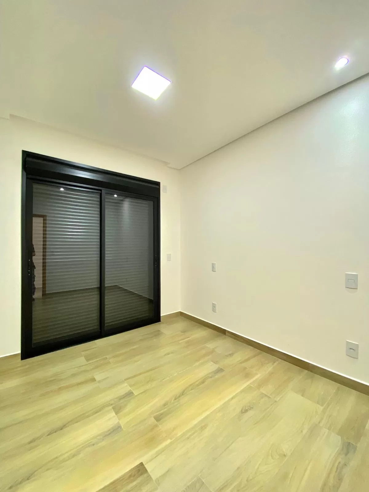 Casa à Venda com 3 suítes, área social integrada e quintal amplo, 170m² no Condomínio Cyrela Landscape em Votorantim/SP