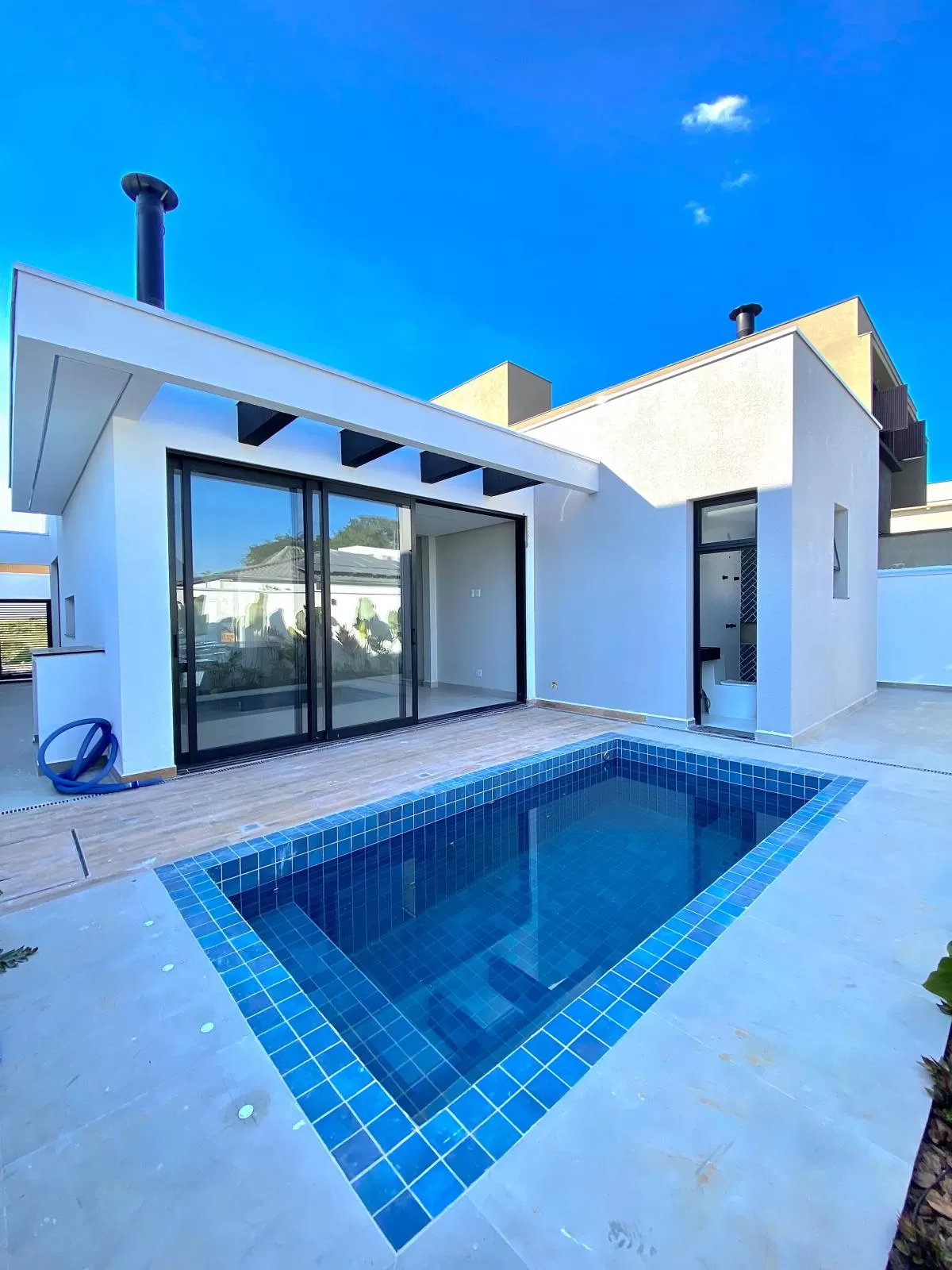 Casa à Venda com 3 suítes, escritório e área gourmet com piscina, 162m² no Condomínio Cyrela Landscape em Votorantim/SP