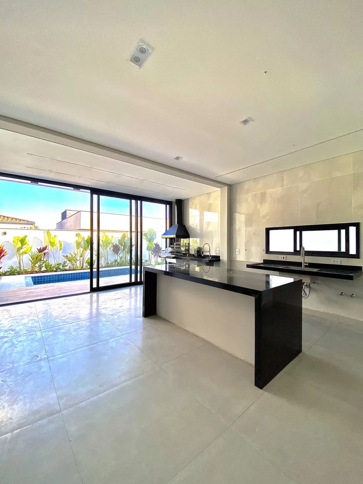 Casa à Venda com 3 suítes, escritório e área gourmet com piscina, 162m² no Condomínio Cyrela Landscape em Votorantim/SP