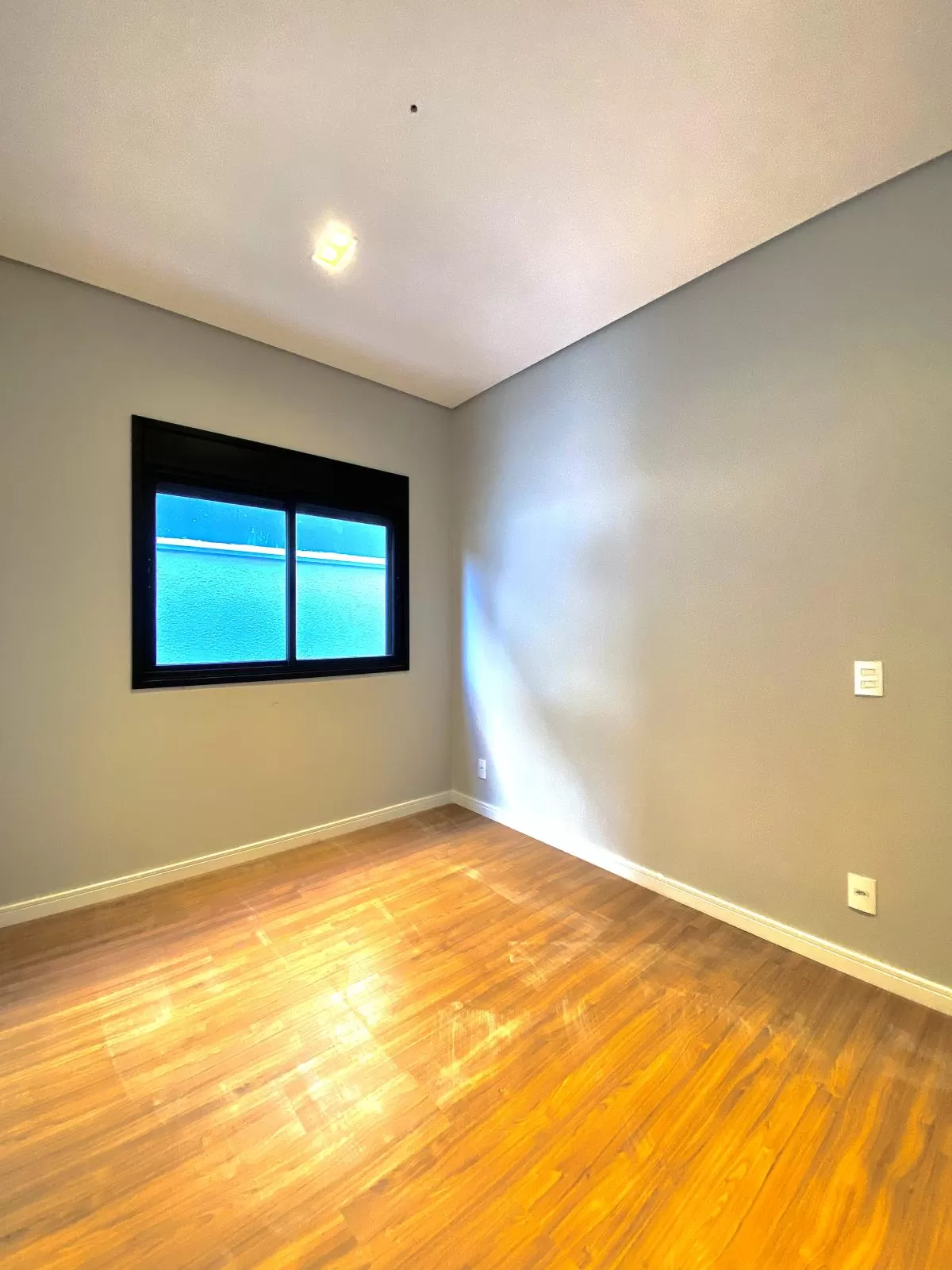 Casa à Venda com 3 suítes, escritório e área gourmet com piscina, 162m² no Condomínio Cyrela Landscape em Votorantim/SP